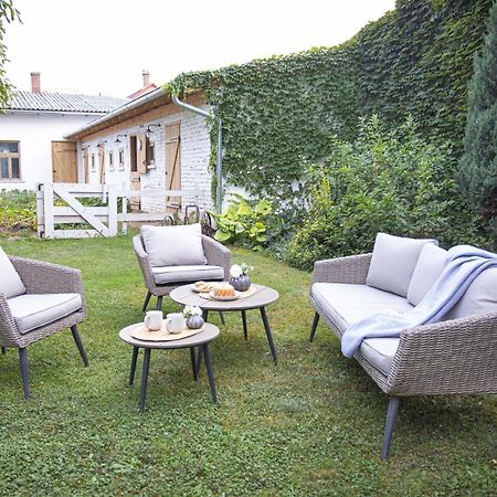 Cozy Airport Lägenhet Vecsés Exteriör bild